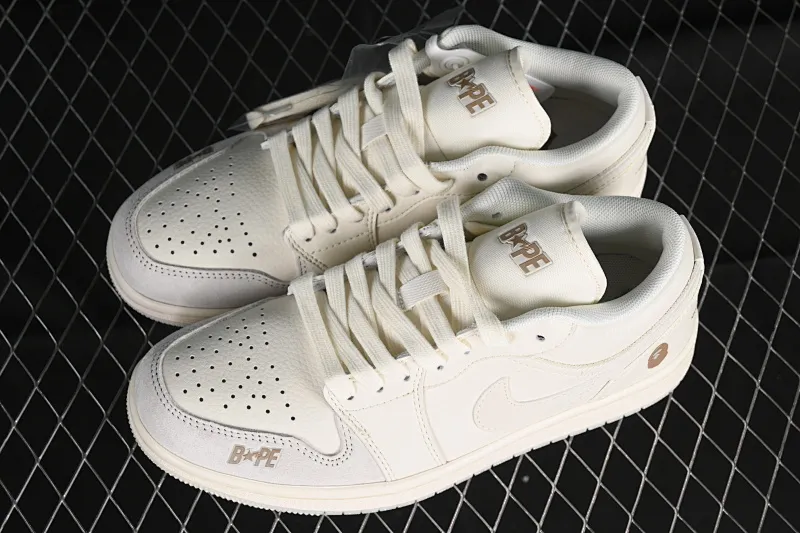 All categories Air Jordan Jordan series basketball shoes Air Jordan 1 Low High-end customized low-top sneakers Air Jordan 1 Low AJ1 Joe 1 Bape joint-Zhuba stitching High-end customized low-top basketball shoes LJ6688-002